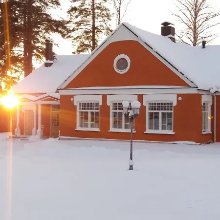 Taipaleenniemi 3*